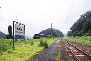 松尾寺駅