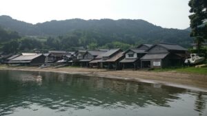 田井漁港（船小屋群）