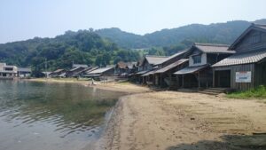 田井漁港（船小屋群）